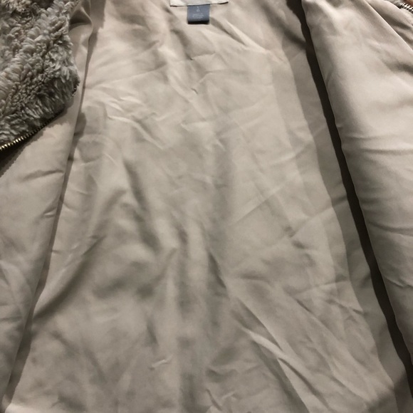 Old Navy Ladies Faux Fur Vest LG - Picture 5 of 5